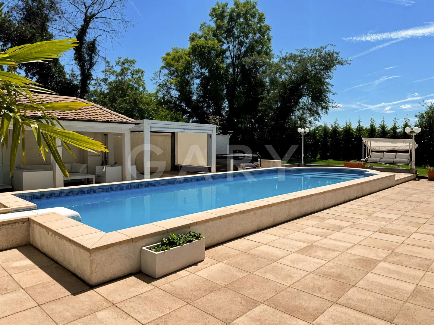 Manor House with great potential - Photo 1 of 10