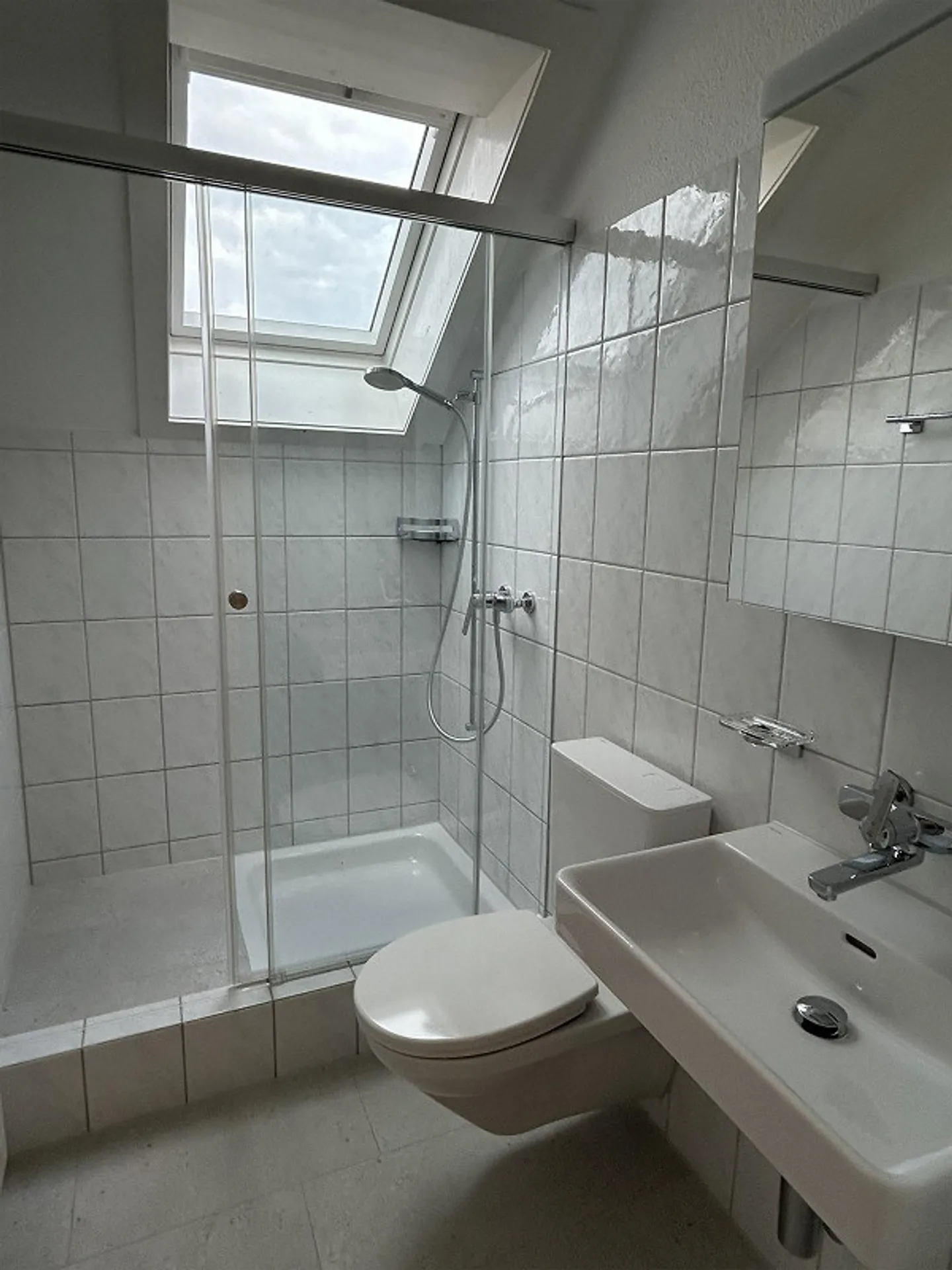 Appartamento cooperativo in maisonette ristrutturato cerca una nuova famiglia! - Foto 4 di 10