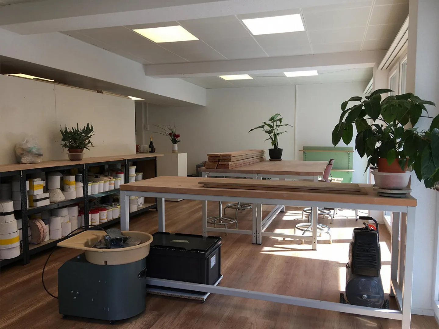 Espace commercial / Atelier / Bureau à louer, 48.5m² avec parking - Photo 4 sur 6