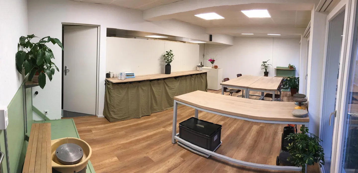 Espace commercial / Atelier / Bureau à louer, 48.5m² avec parking - Photo 6 sur 6