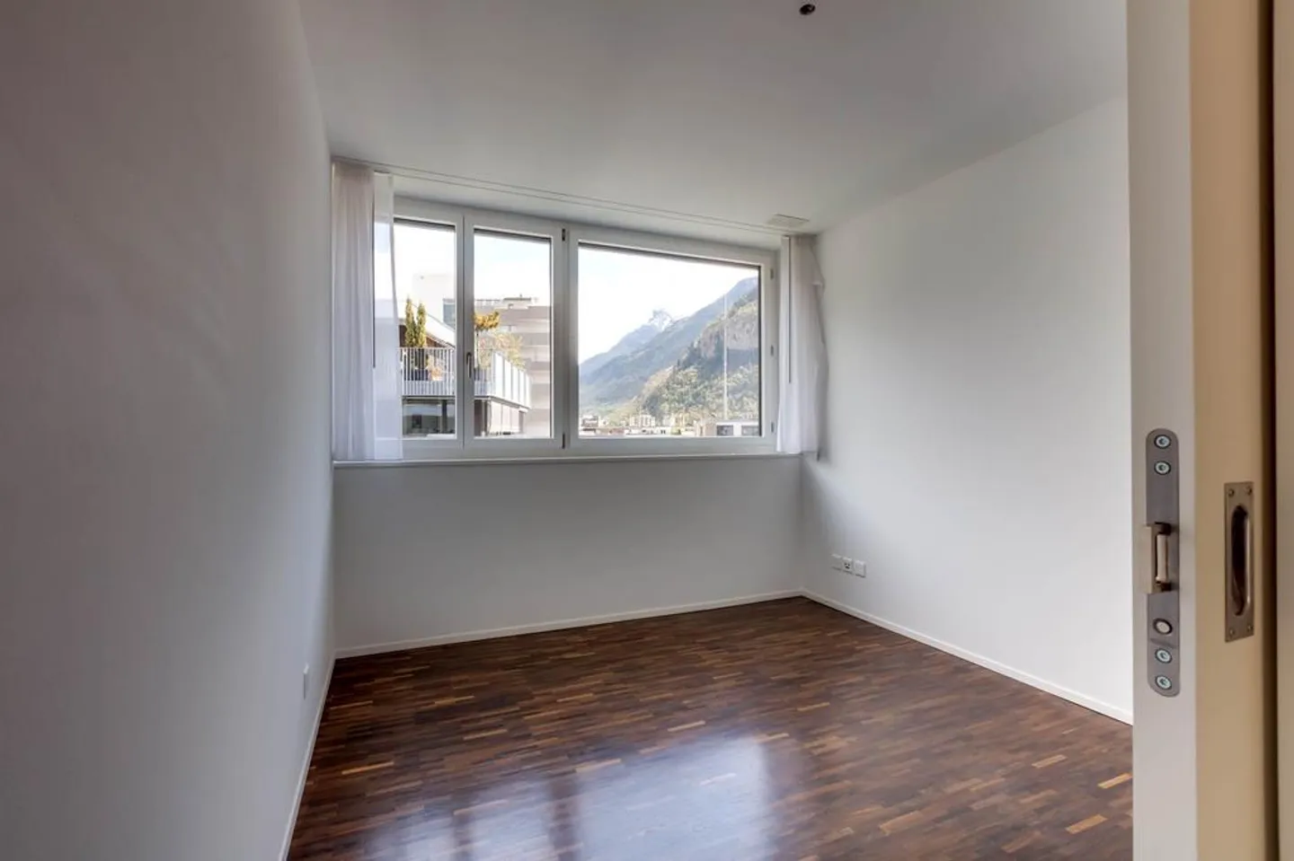 Vivere comodamente in uno sviluppo moderno - Foto 7 di 9