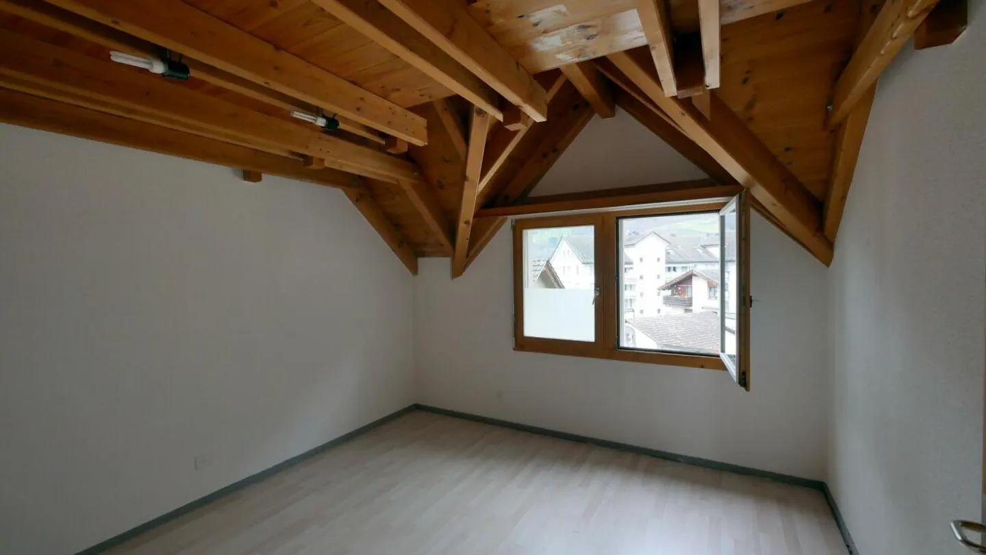 5.5 - Chambres - Appartement sous les combles (Maisonette) - Photo 14 sur 17