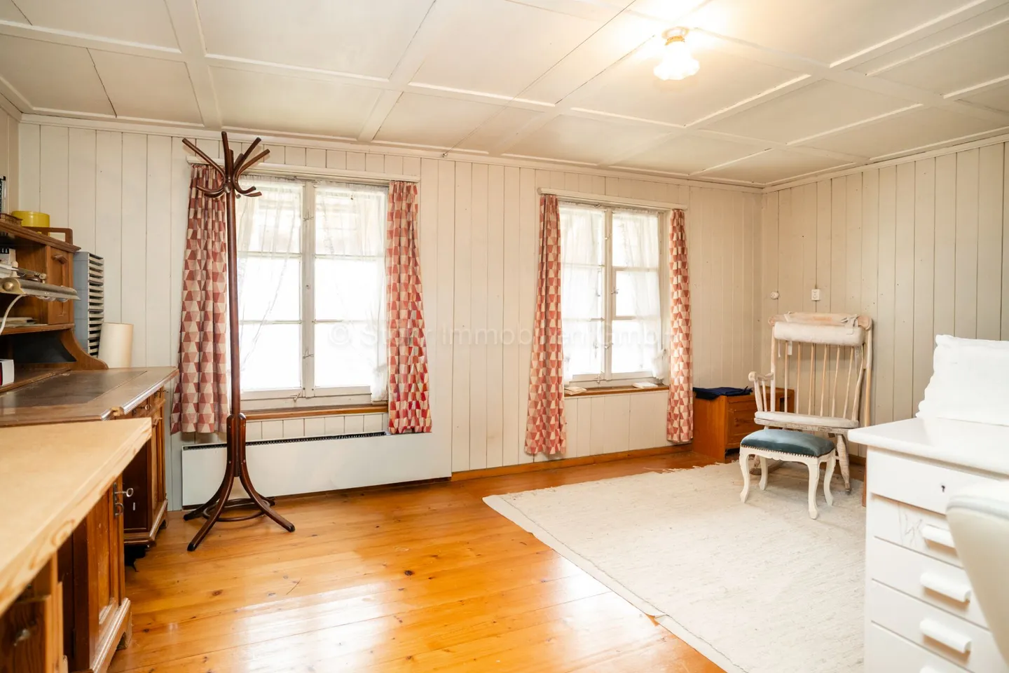 Building land in Brütten with historic farmhouse and development potential - Photo 10 of 25