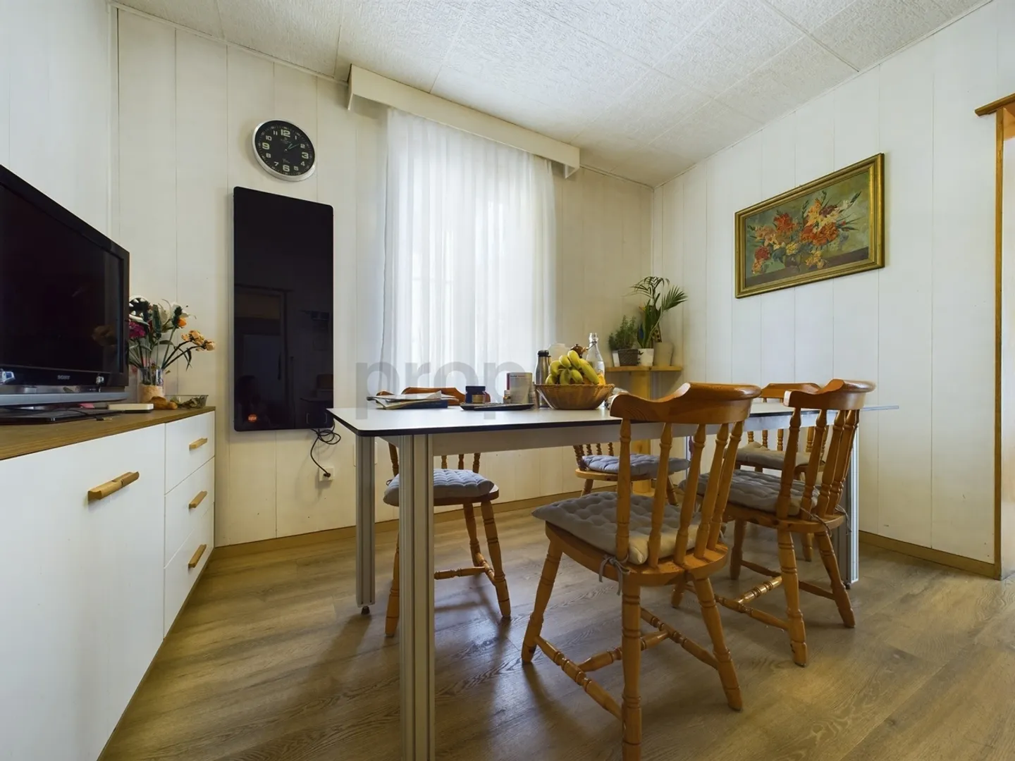 Spacious 7.5-room apartment in the heart of Lavorgo - Photo 2 of 10