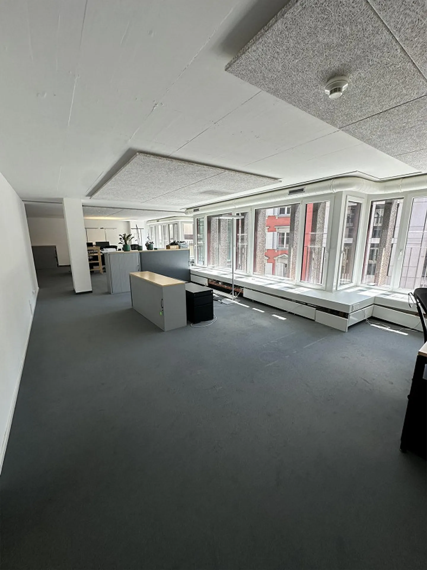 Espace commercial dans la vieille ville - Photo 2 sur 12