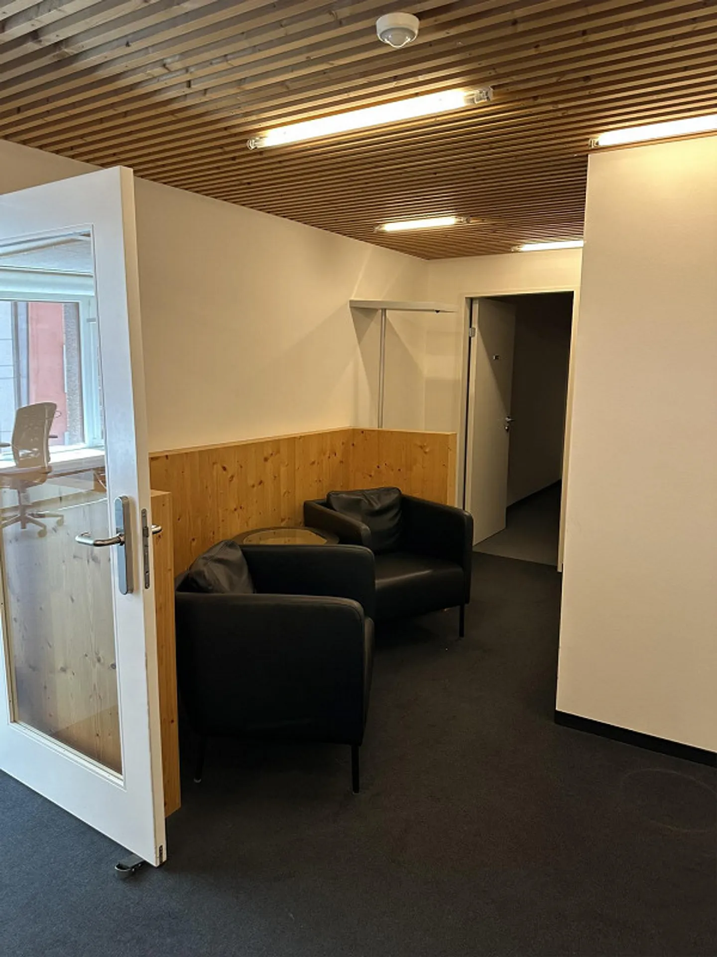 Espace commercial dans la vieille ville - Photo 7 sur 12