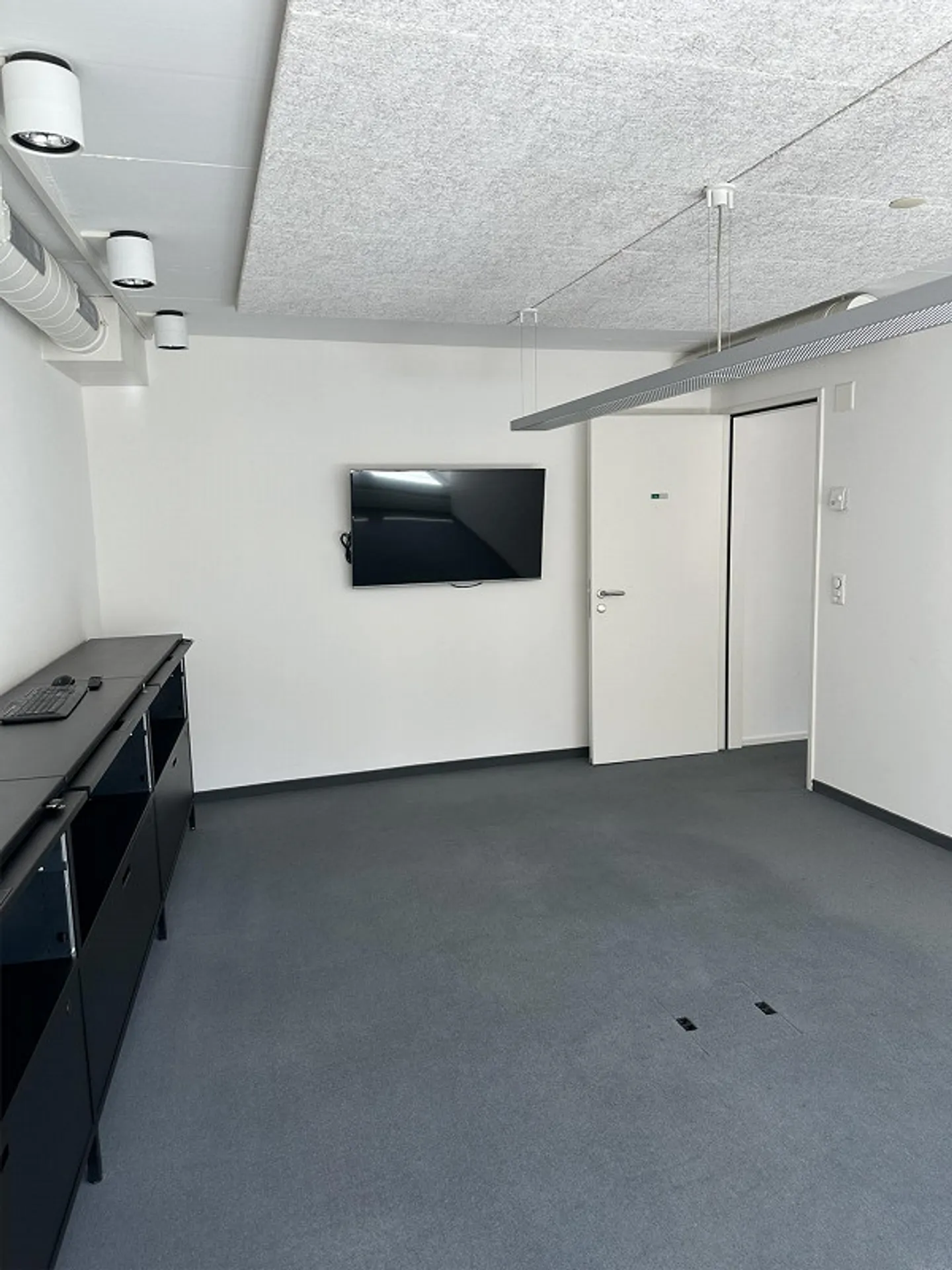 Espace commercial dans la vieille ville - Photo 10 sur 12