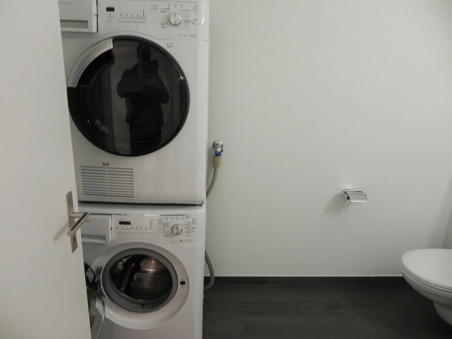 Attraktive, helle, moderne  und  komfortable 3 1/2 Zimmer Wohnung - Foto 9 von 22