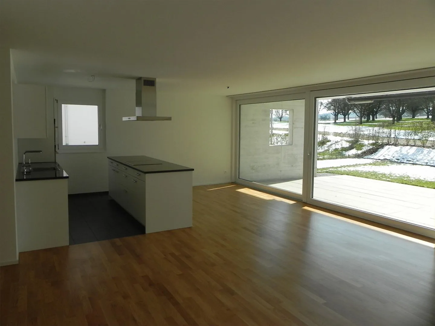 Attraktive, helle, moderne  und  komfortable 3 1/2 Zimmer Wohnung - Foto 11 von 22