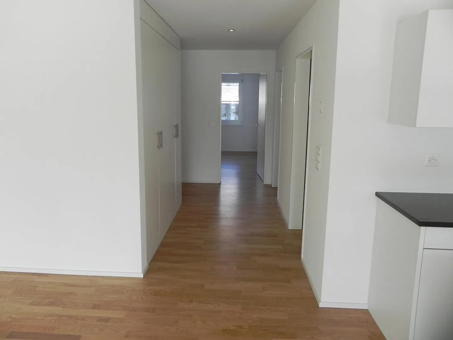 Attraktive, helle, moderne  und  komfortable 3 1/2 Zimmer Wohnung - Foto 12 von 22