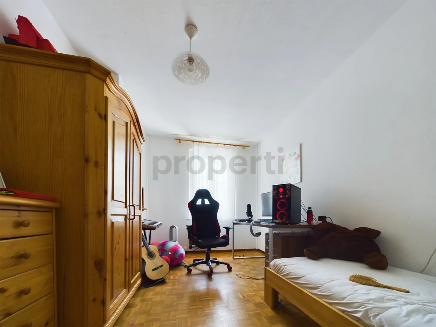 Spacious 7.5-room apartment in the heart of Lavorgo - Photo 7 of 10