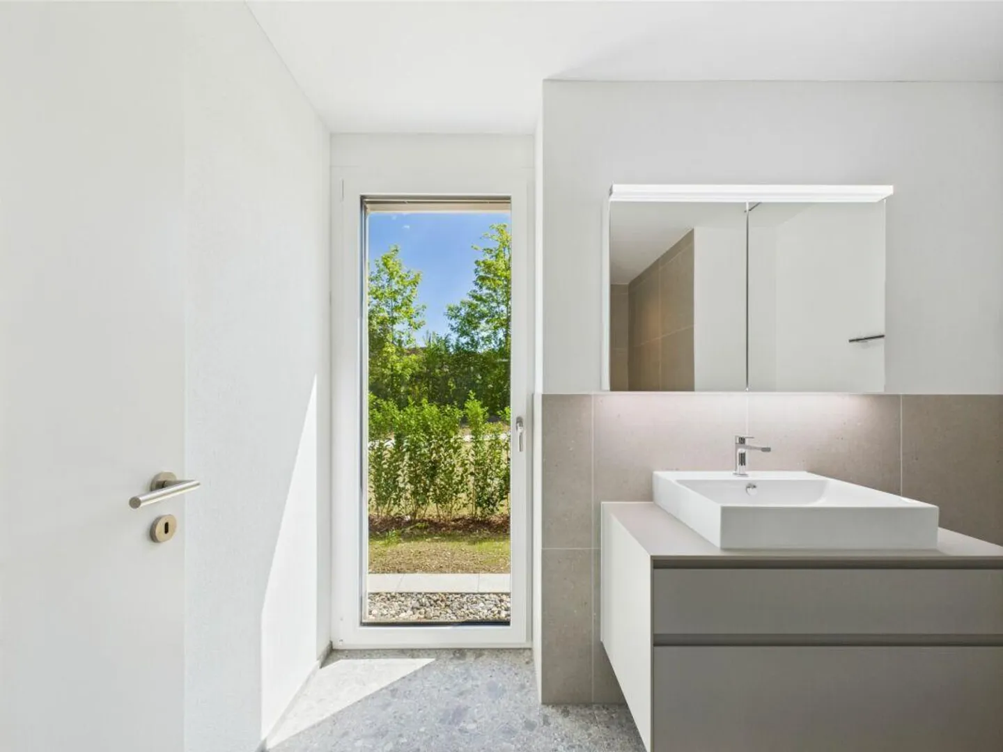Exclusive first occupancy in Dussnang - 4.5-room apartment with garden share and high-quality furnishings - Photo 12 of 13