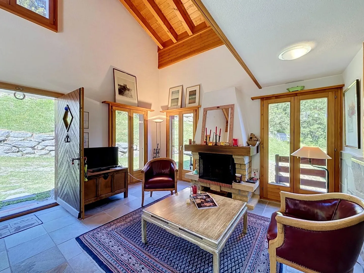 Chalet with breathtaking view - Photo 4 of 13