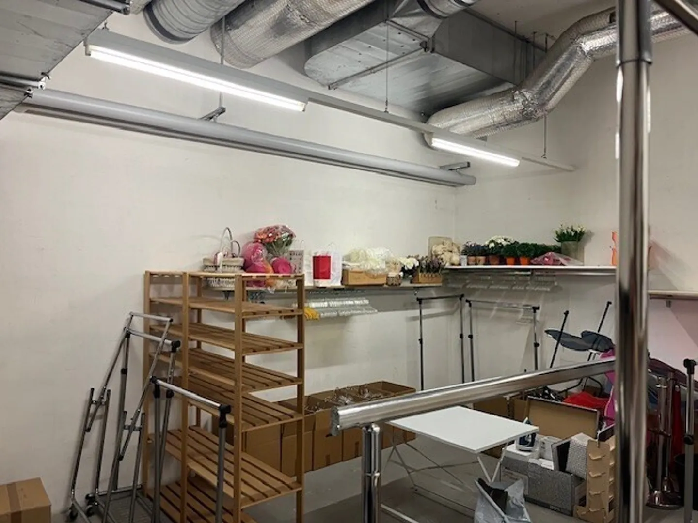 Grande deposito nel centro città - Foto 3 di 3