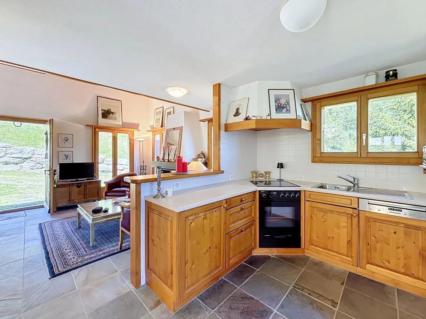 Chalet with breathtaking view - Photo 7 of 13
