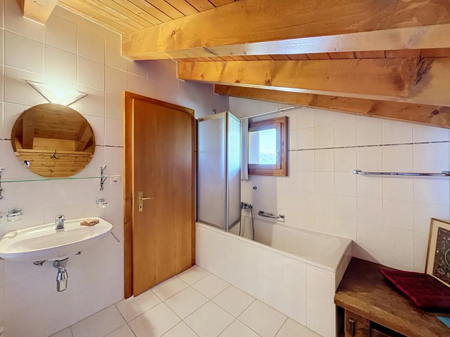 Chalet with breathtaking view - Photo 9 of 13