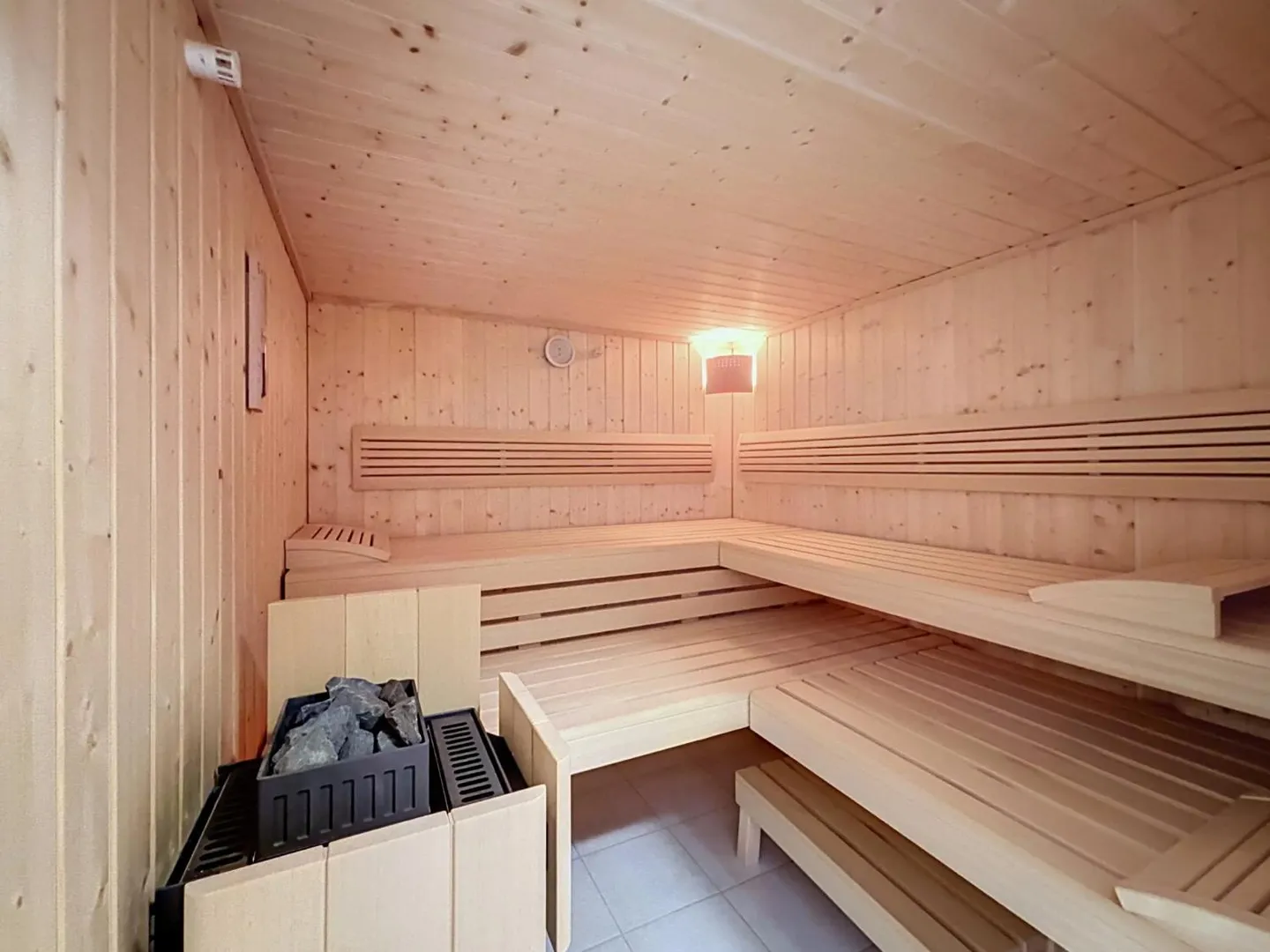 Chalet with breathtaking view - Photo 13 of 13