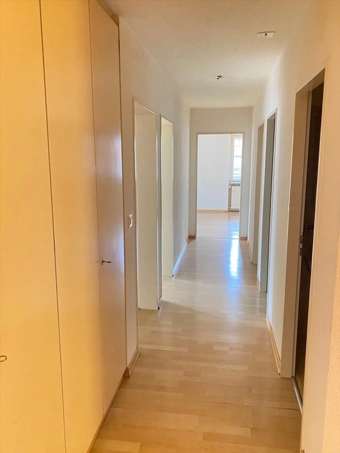 Appartement 4.5 pièces - Foto 1 von 6