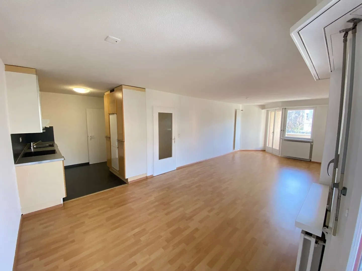 Appartement 4.5 pièces - Foto 2 von 6