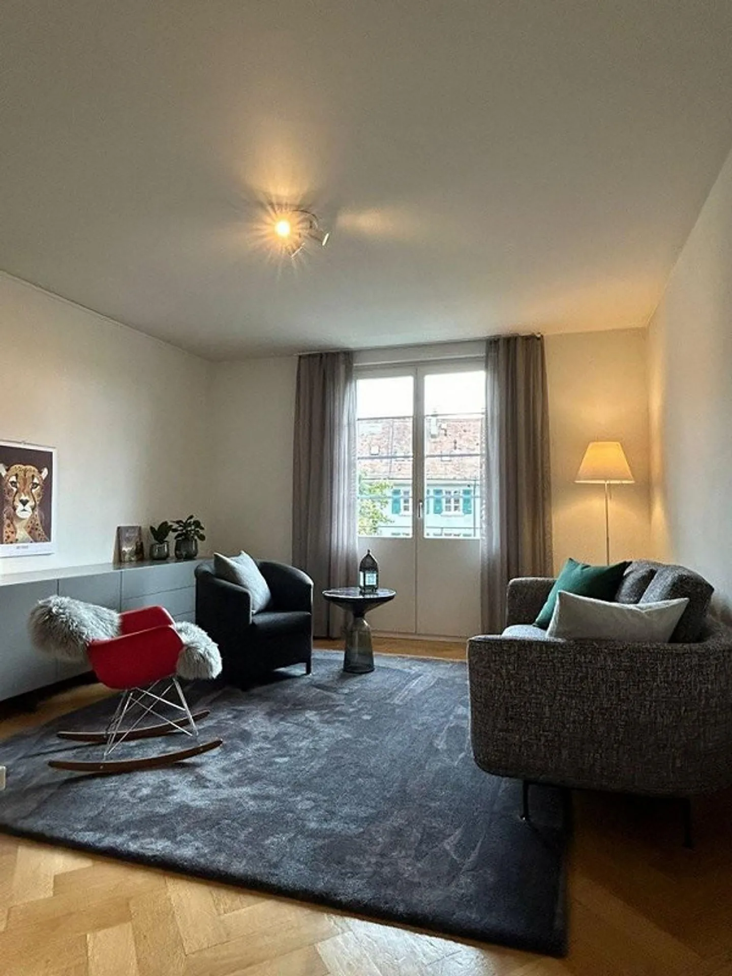 Bright Altbau apartment in Lorraine - Photo 3 of 8