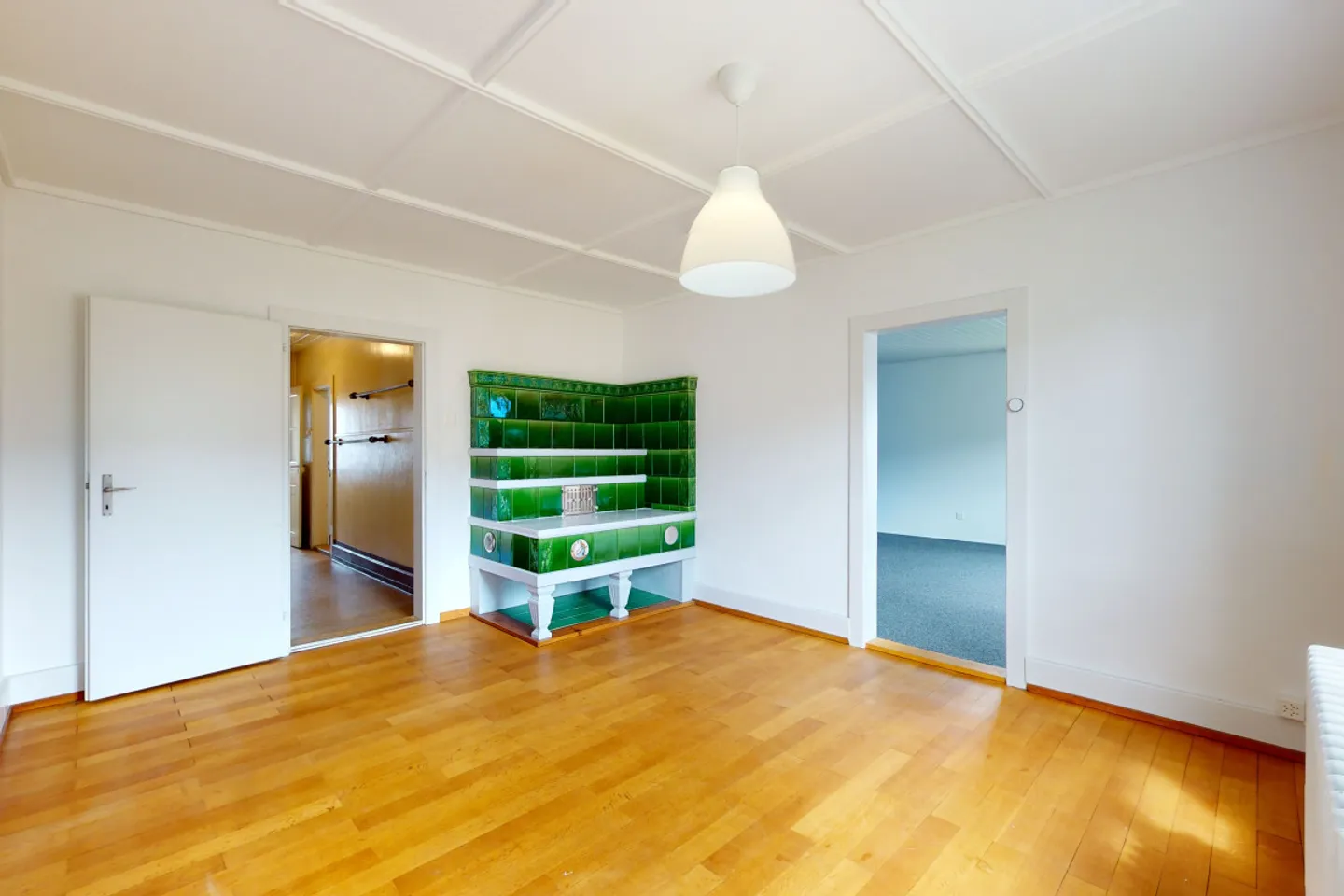 Residential building for sale - Photo 9 of 13