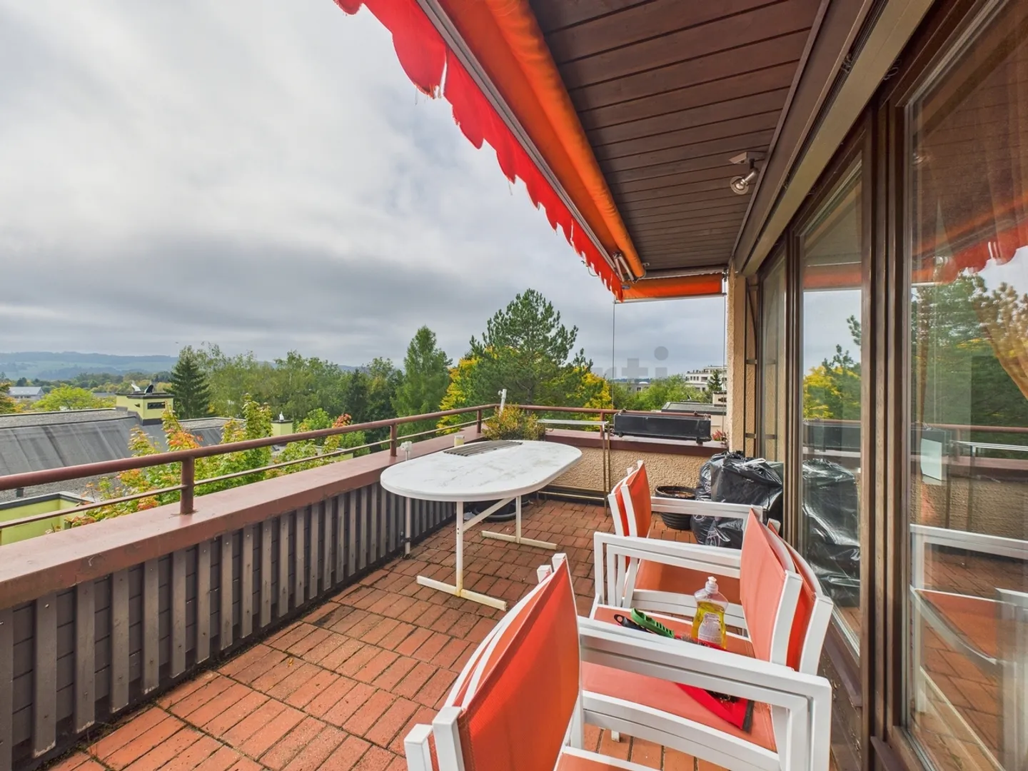 Charmante maisonette de 2,5 pièces à Birmensdorf - ensoleillée, calme... - Photo 8 sur 11