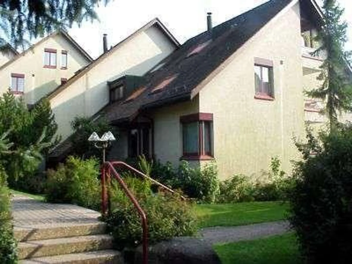 Grosszügige Wohnung befristet bis 31.03.2028 - Foto 1 von 10