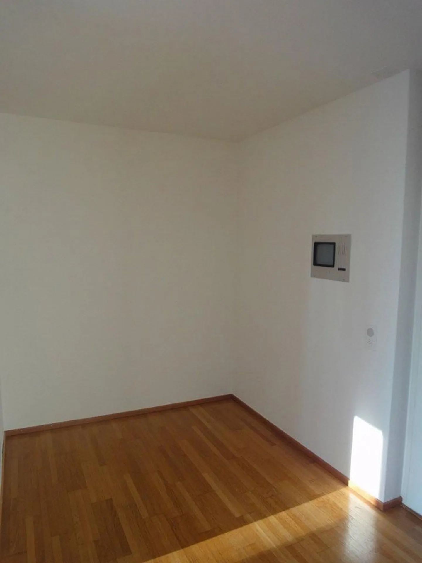 Grosszügige Wohnung befristet bis 31.03.2028 - Foto 6 von 10