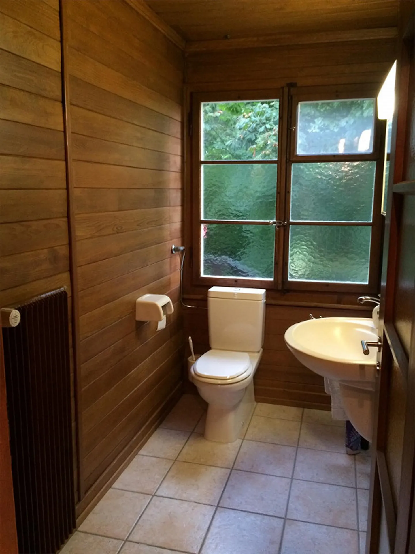 Vivre avec vue sur le lac et la montagne : Appartement chalet confortable dans un endroit calme - Photo 14 sur 15