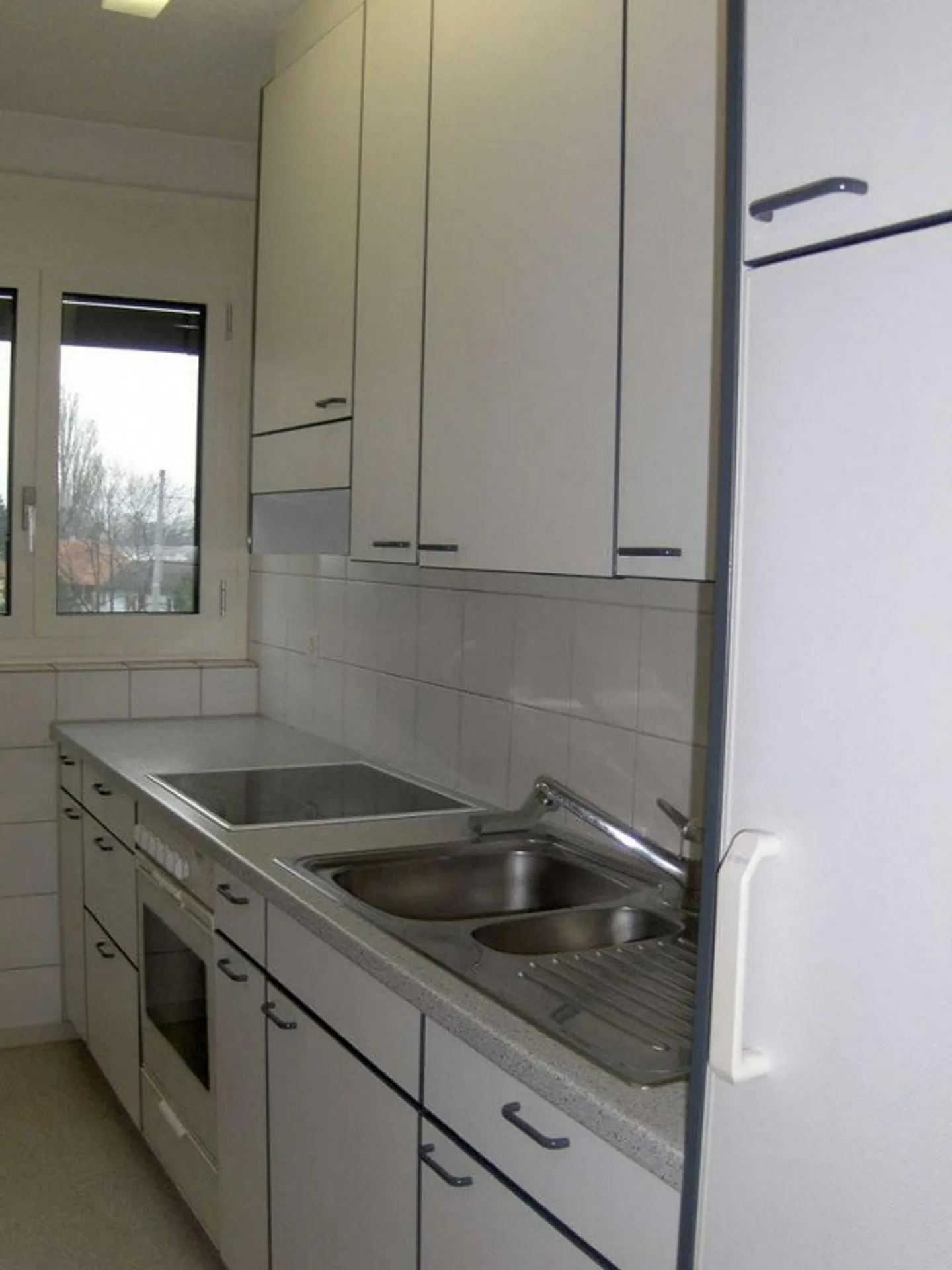 Central Single Apartment near Brunaupark and Sihlcity - Photo 4 of 4