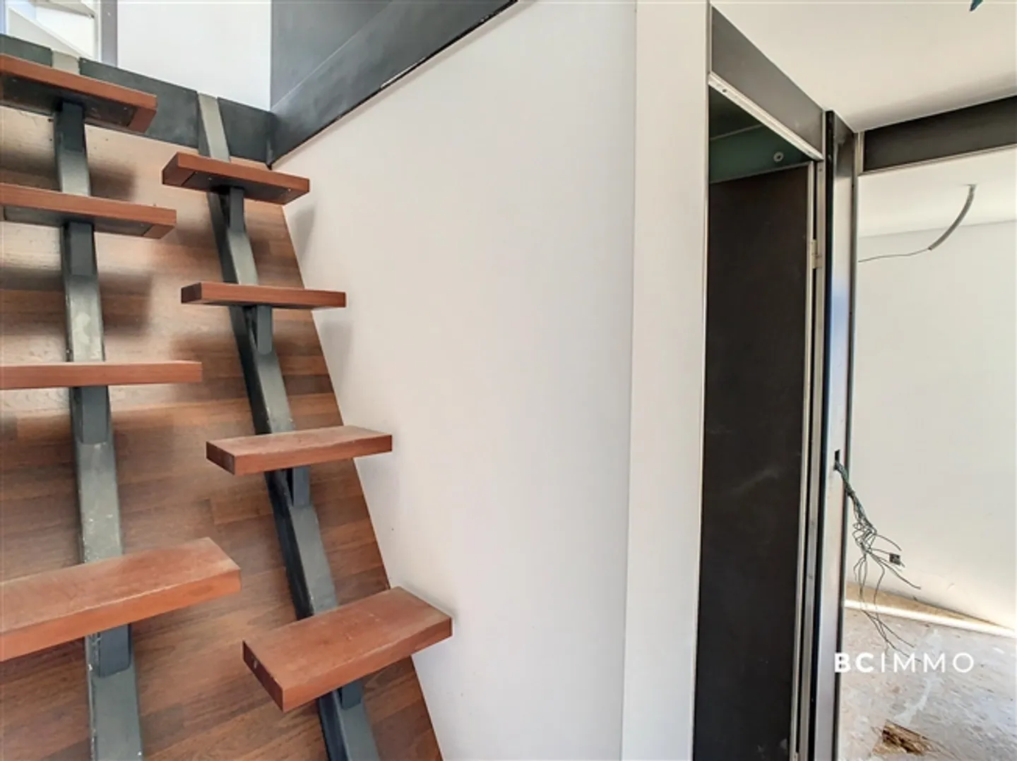 Casa del custode autentica nel cuore dei vigneti di Sierre - Foto 7 di 13