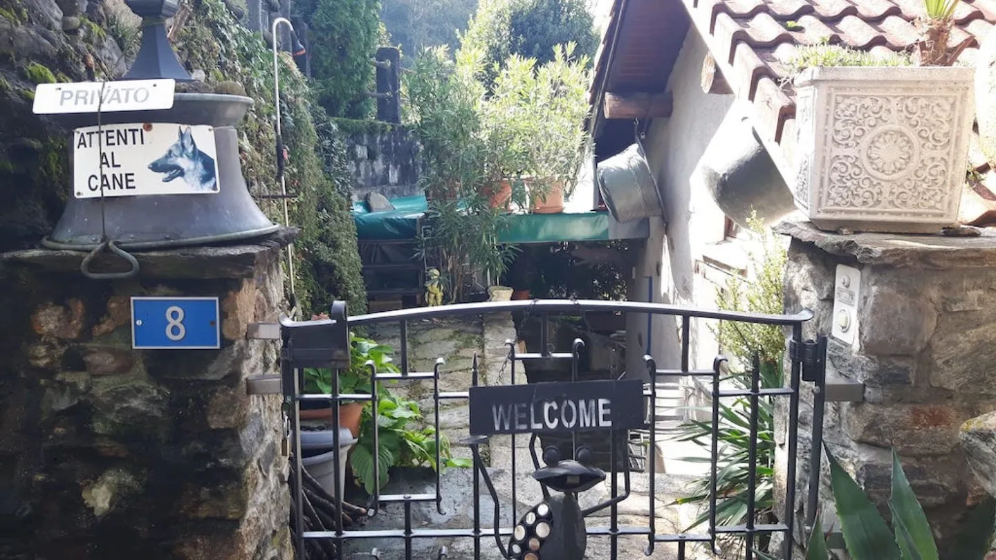 Small, Charming Ticino House - Photo 2 of 15
