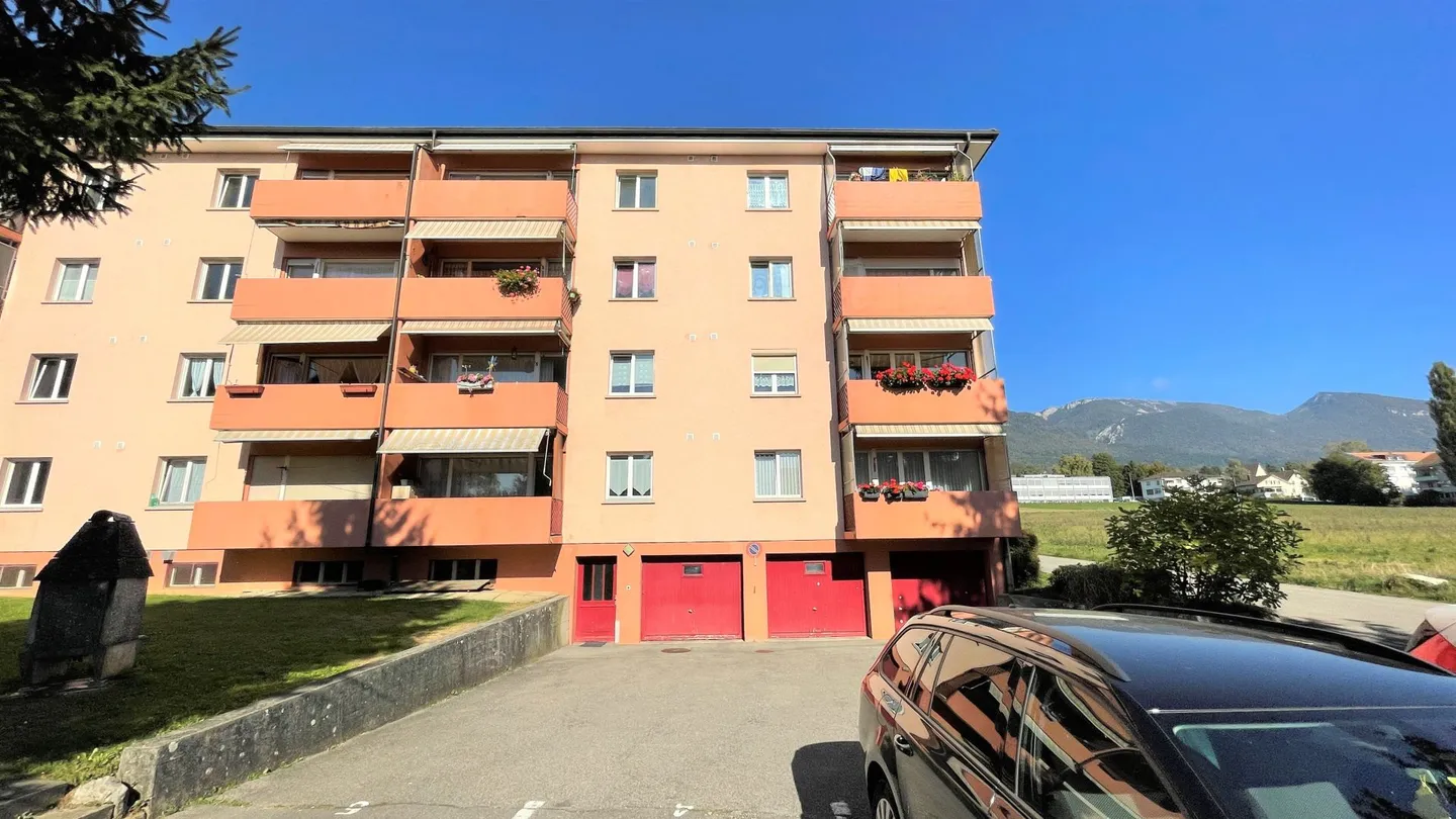 Modernes Apartment mit Balkon - Foto 3 von 11