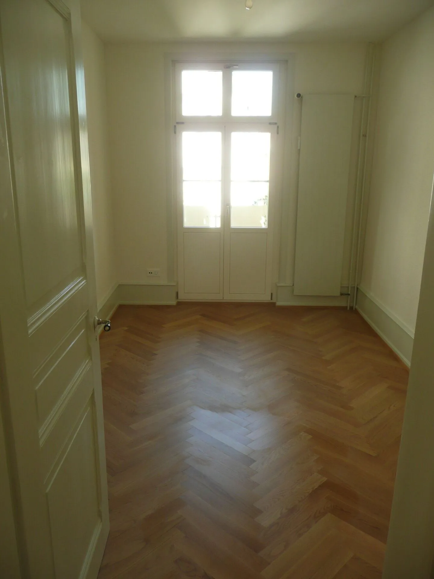 Charming 4.5-room old building apartment on the 1st floor in a Jugendstil corner property! - Photo 8 of 8