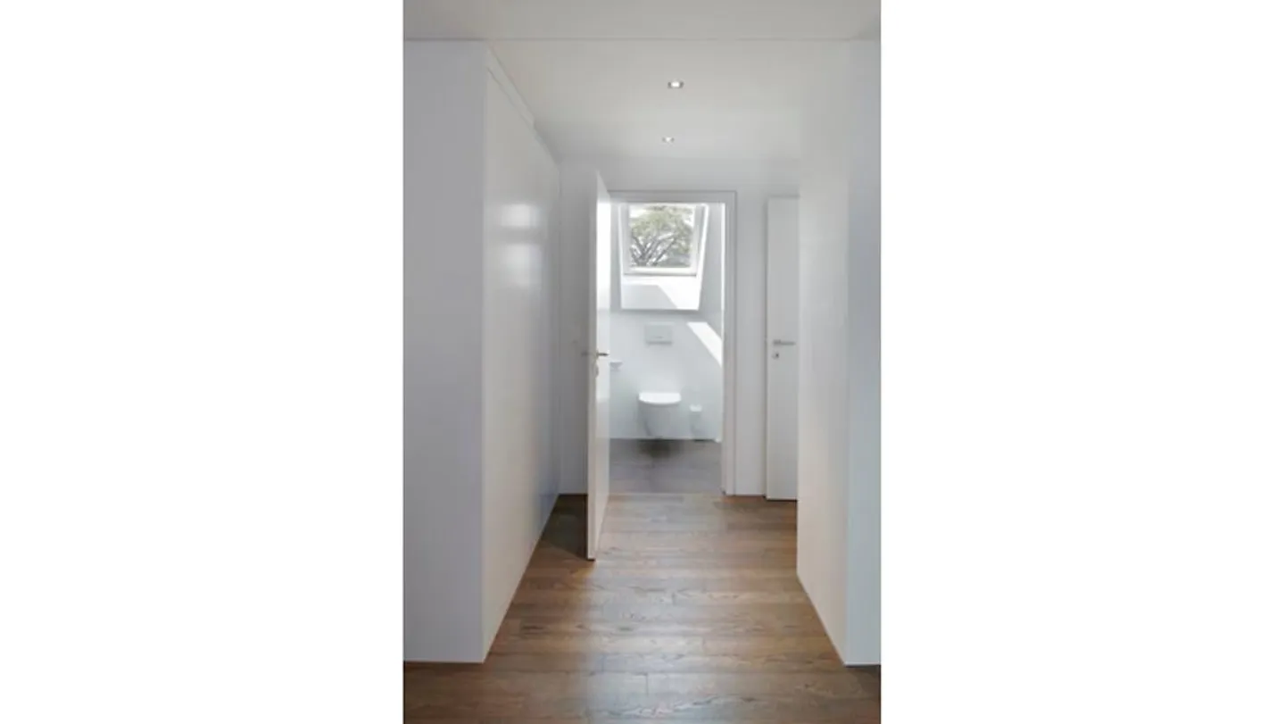 5½ ZI APPARTAMENTO A BERNA - CHIESA AREA, ARREDATO, TEMPORANEA - Foto 7 di 9