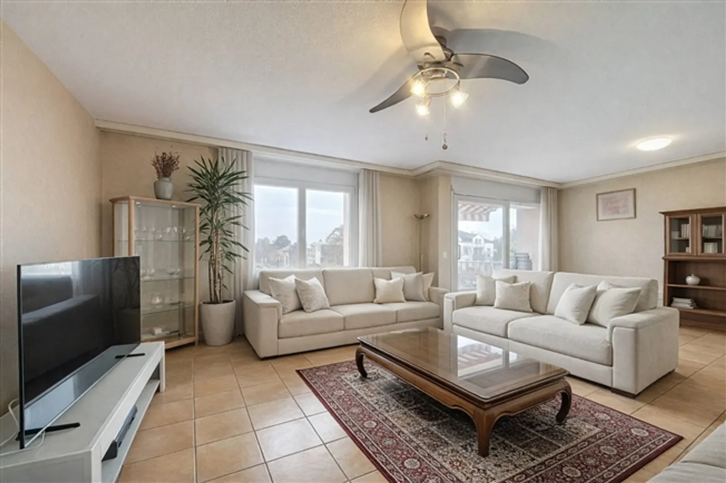 Nel cuore di Prilly Ampio appartamento con 4,5 stanze e balconi - Foto 1 di 8