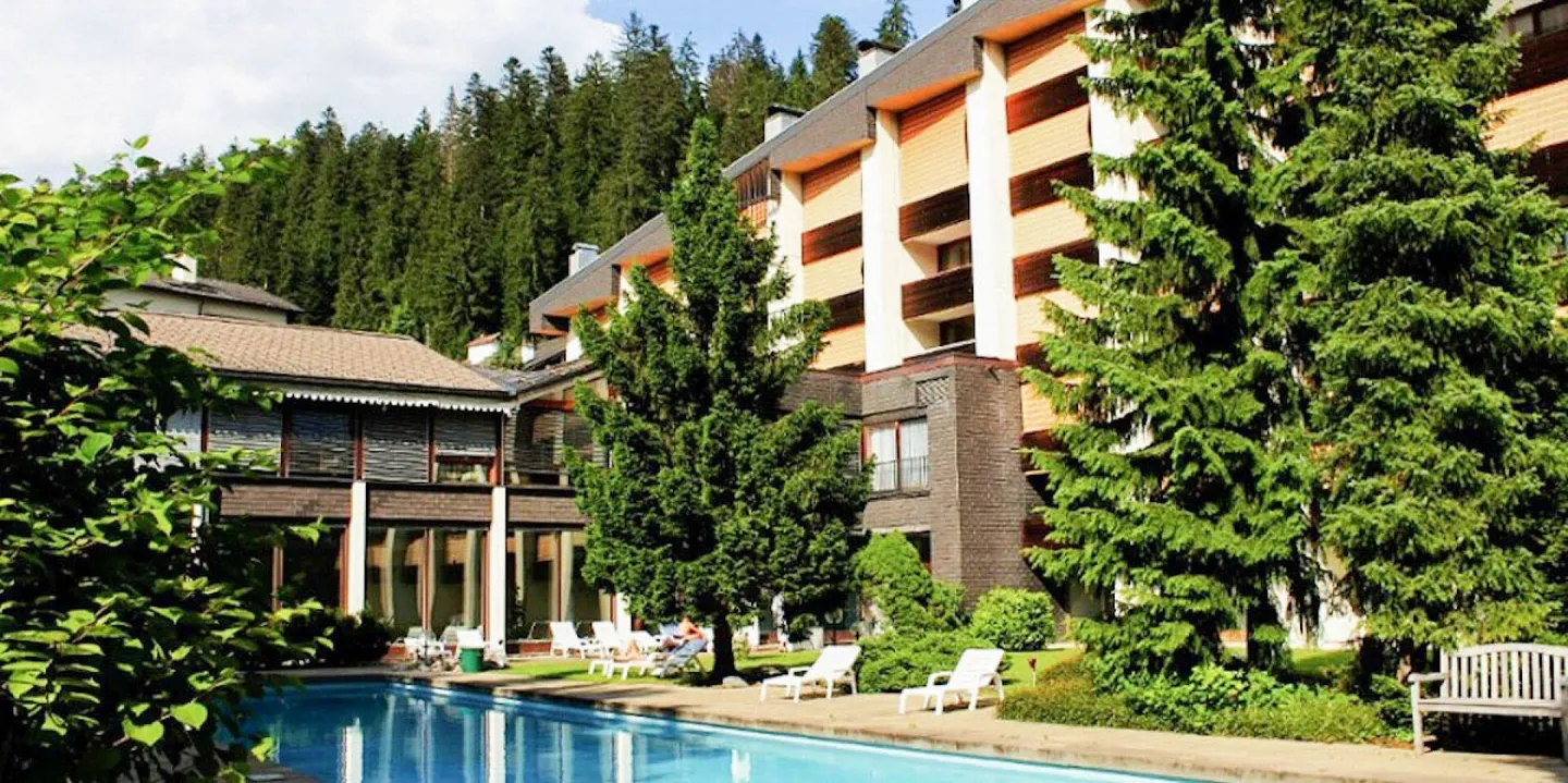 Appartamento per vacanze 1½ camere parzialmente ristrutturato al 2° piano vicino agli impianti di risalita di Laax nel 'Rancho' - Foto 2 di 15