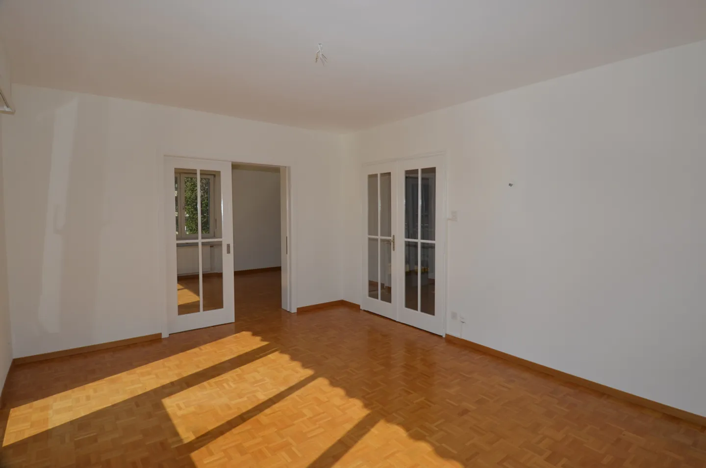 Bright 5.5 rooms with large balcony - Photo 6 of 13