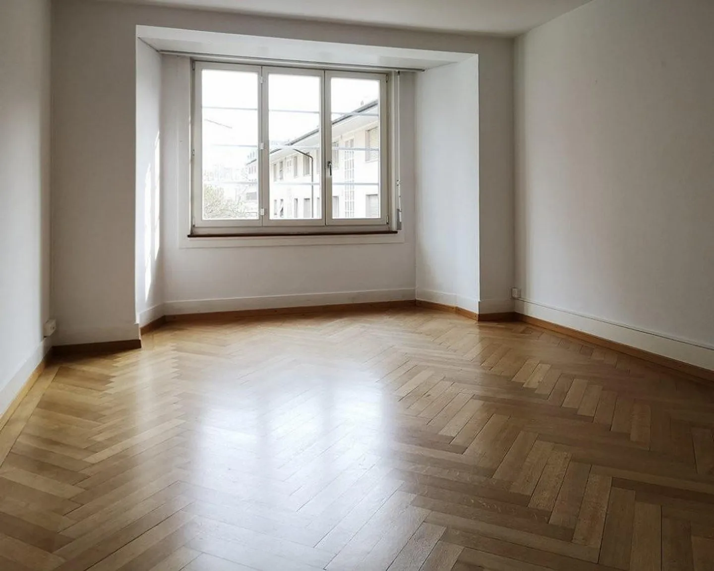 Beautiful old apartment in Lorraine - Photo 3 of 9