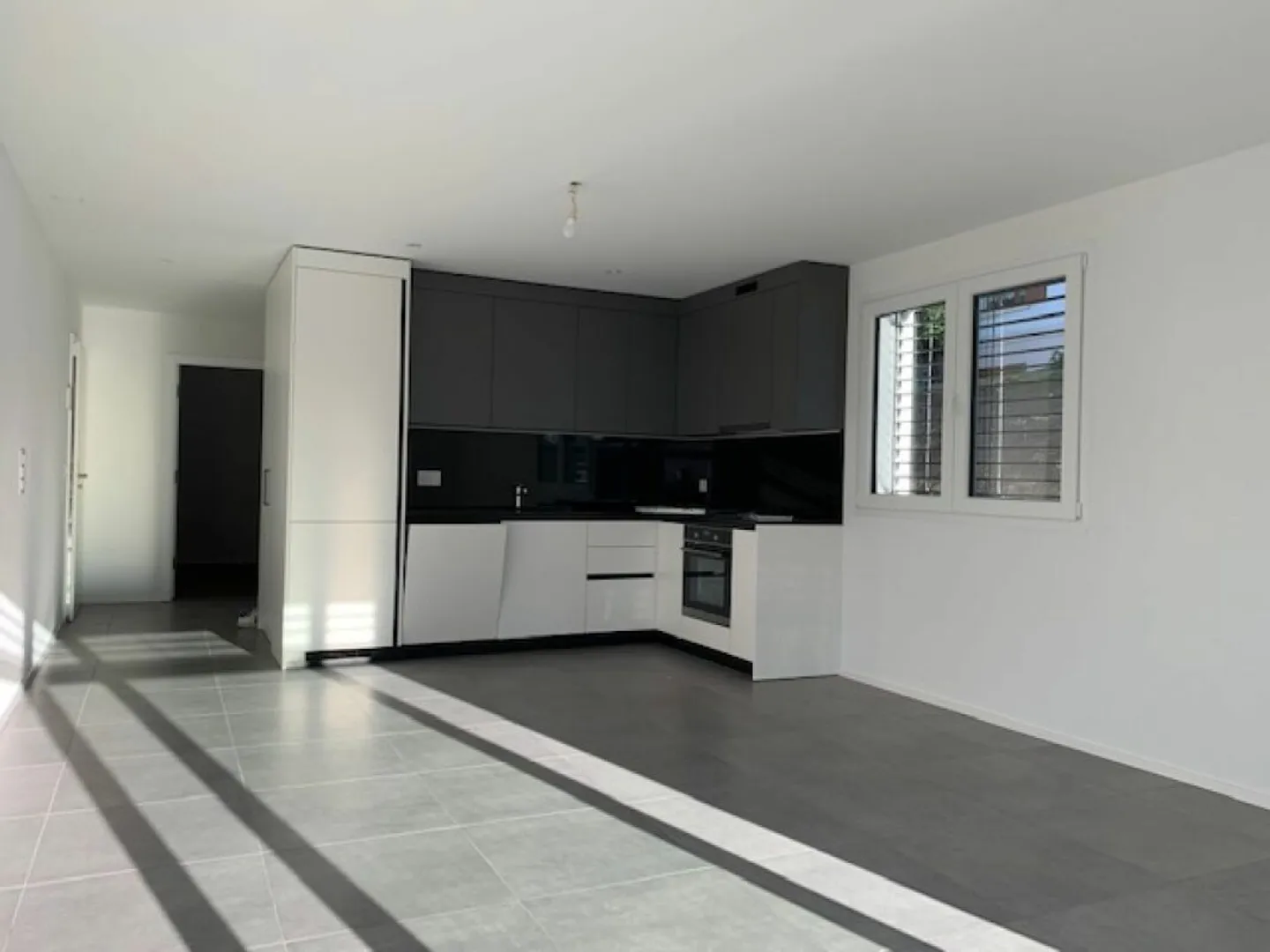 Appartamento di 2,5 locali al piano terra a Misery-Courtion - Foto 2 di 17