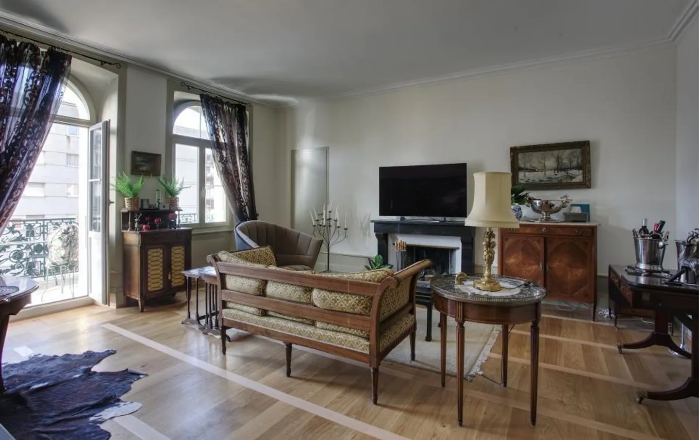 Elegante Wohnung mit Terrasse - Foto 2 von 6