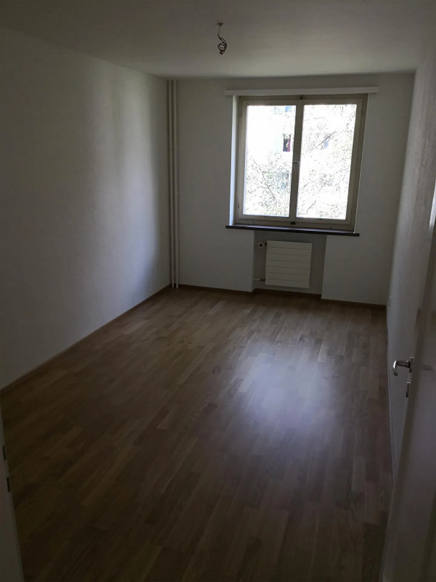 Affordable 4-room apartment on the 2nd floor for rent - Photo 11 of 12