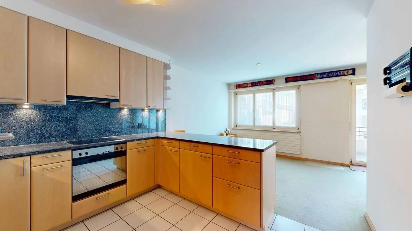 Appartement spacieux de 3,5 pièces avec deux balcons - Photo 1 sur 10