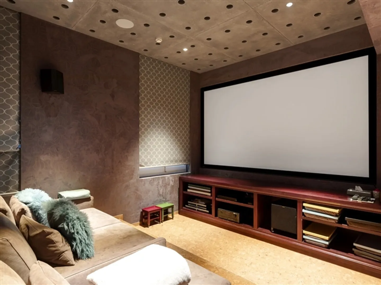 Magnificent, completely renovated mansion - Photo 14 of 20