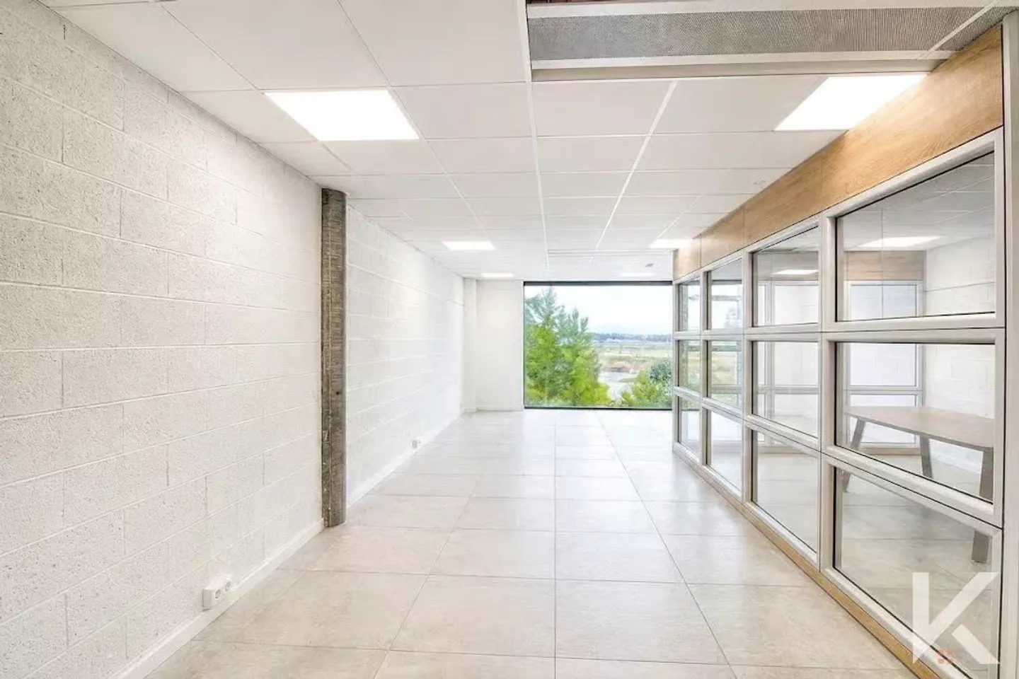 Ufficio idealmente situato a Monthey - Foto 3 di 12