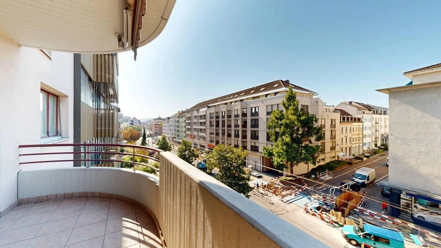 Appartement spacieux de 3,5 pièces avec deux balcons - Photo 8 sur 10