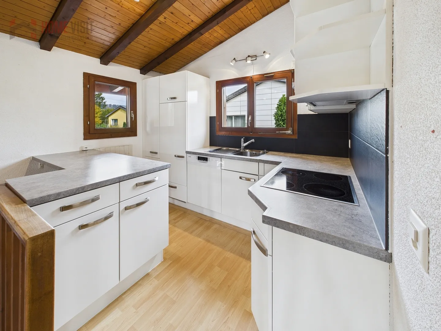 «Einfamilienhaus mit Herz–Gartenparadies & Ausbaupotenzial in Safenwil» - Foto 9 von 14