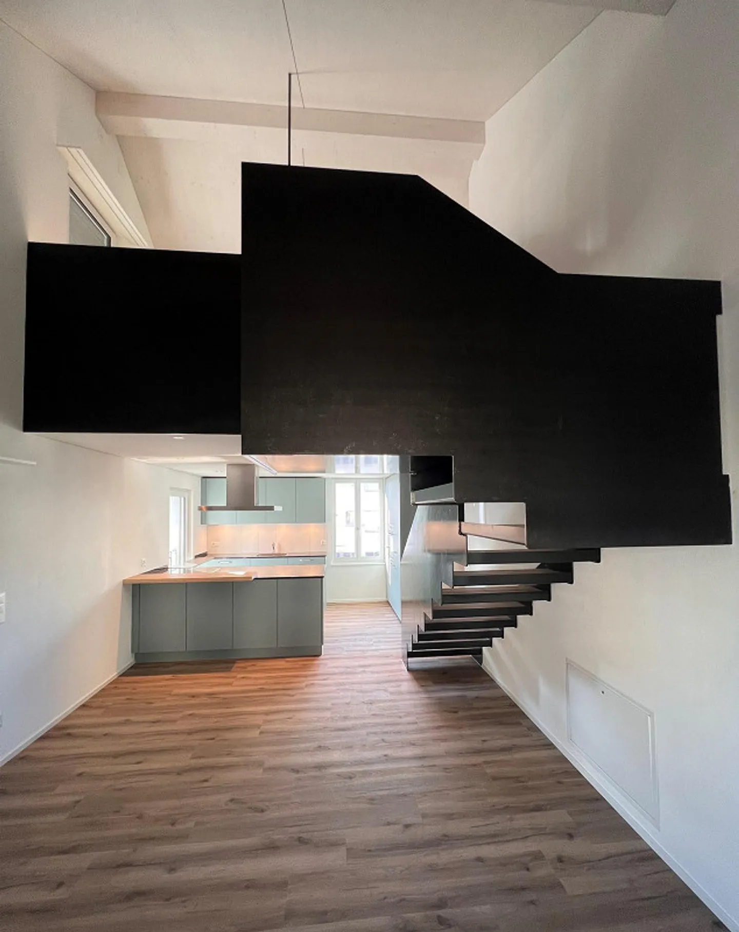 4.5 Room Maisonette - Photo 3 of 12
