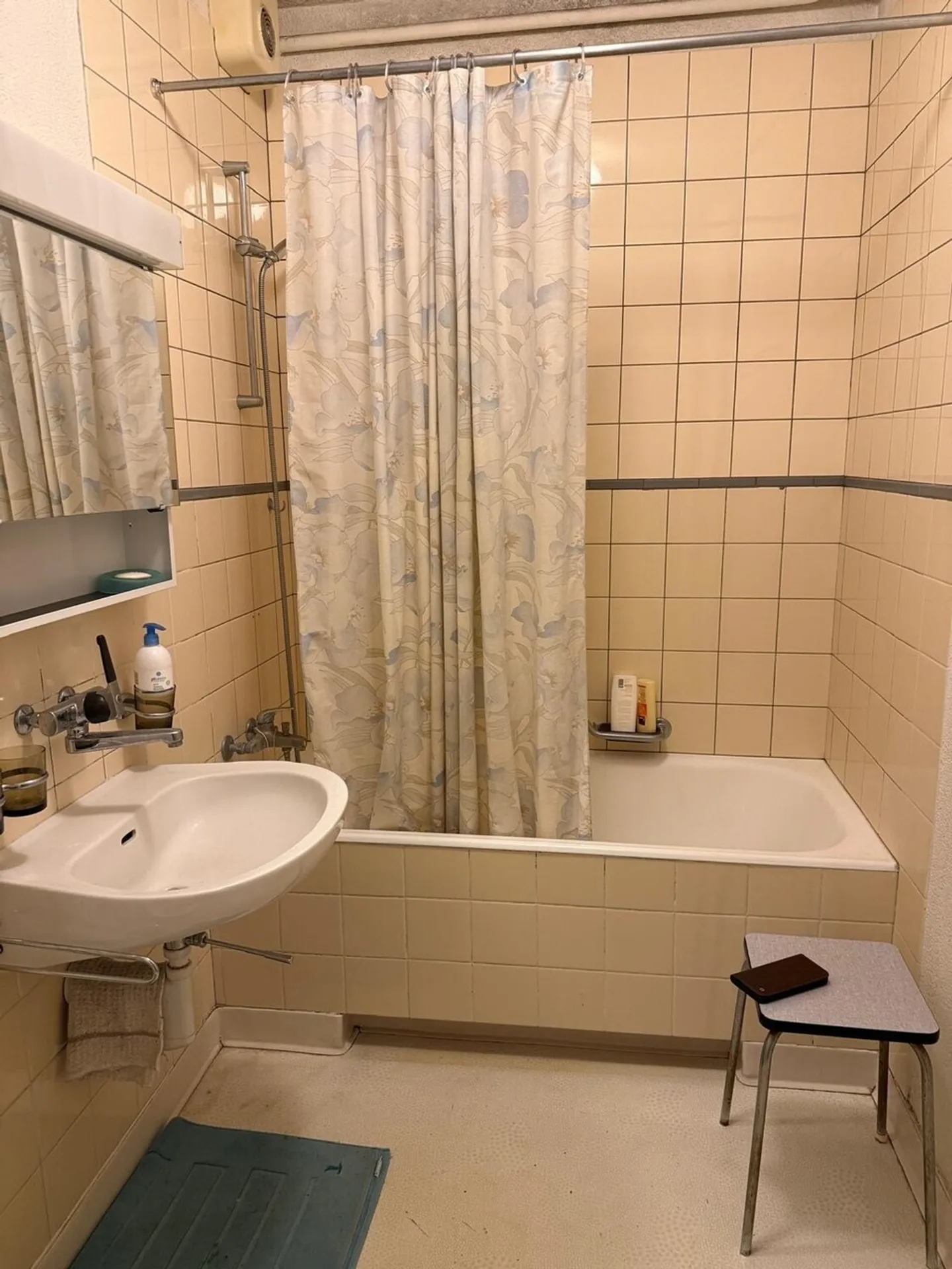 Furnished apartment for rent - Photo 4 of 6