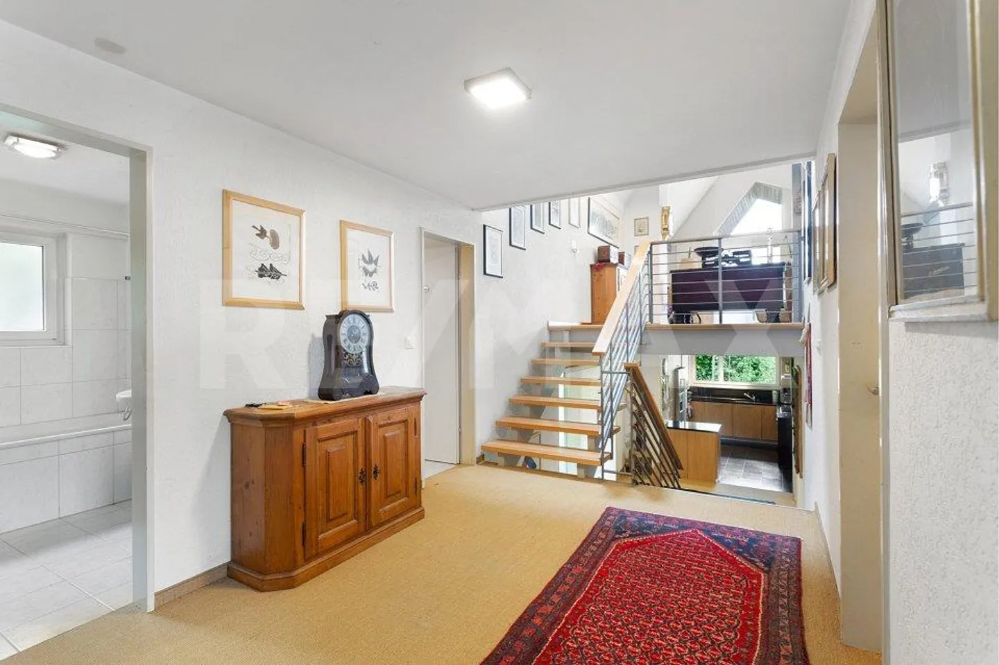 Maison individuelle de 7 pièces avec un appartement séparé dans un emplacement exclusif - Photo 2 sur 11